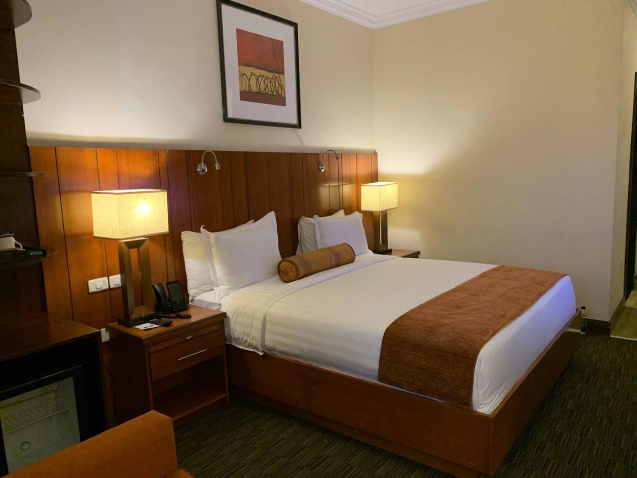The Hub Hotel Addis Ababa Exterior photo